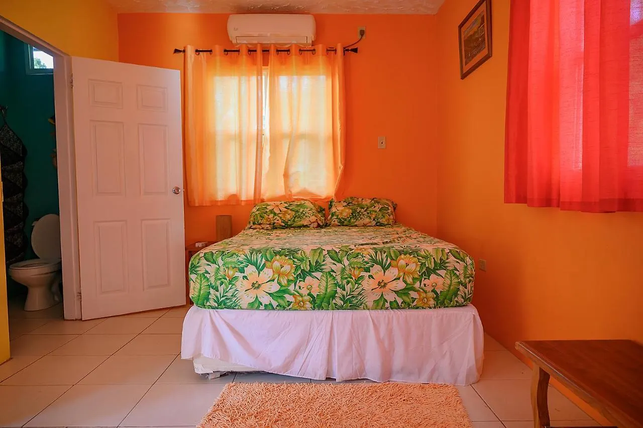 Fish Tobago Hostel Buccoo 0*,