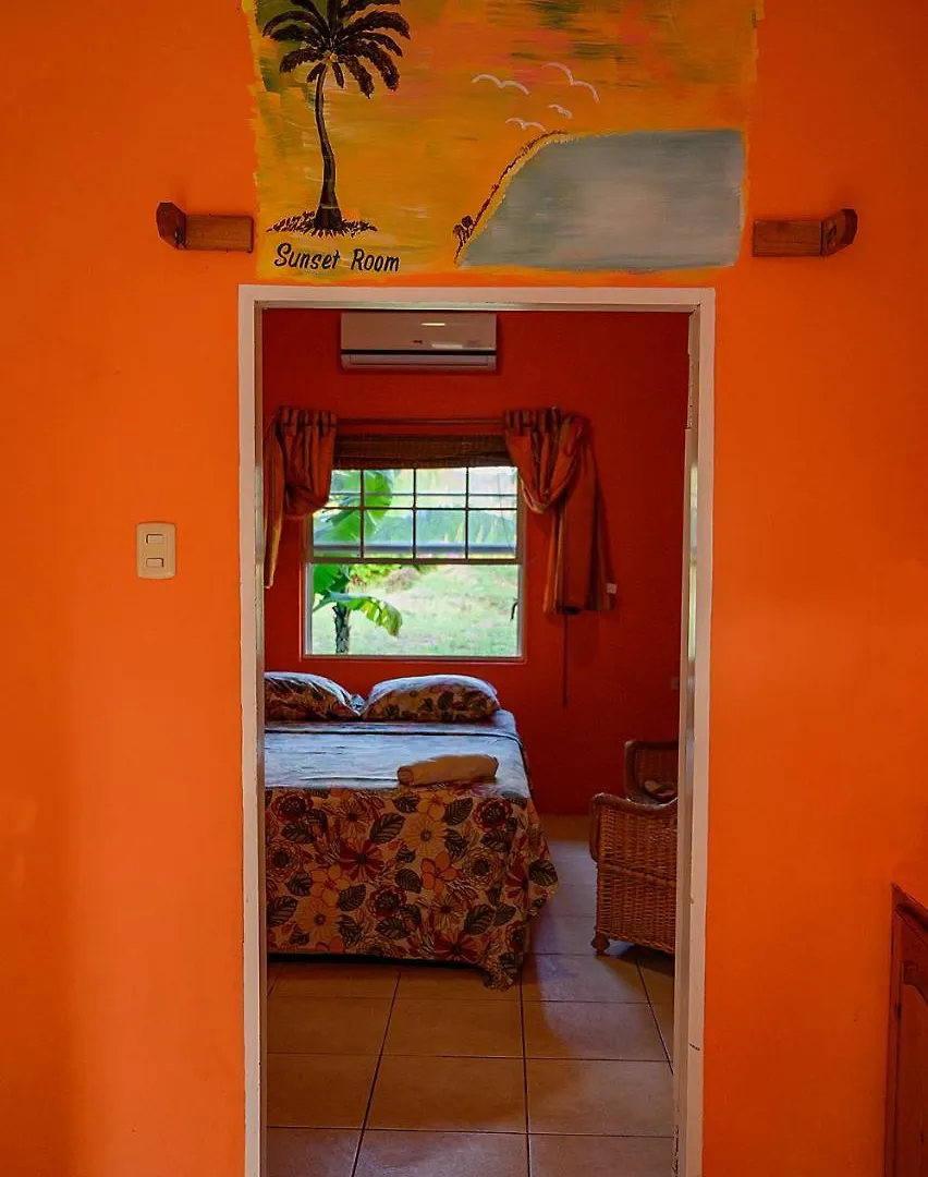 Fish Tobago Hostel Buccoo
