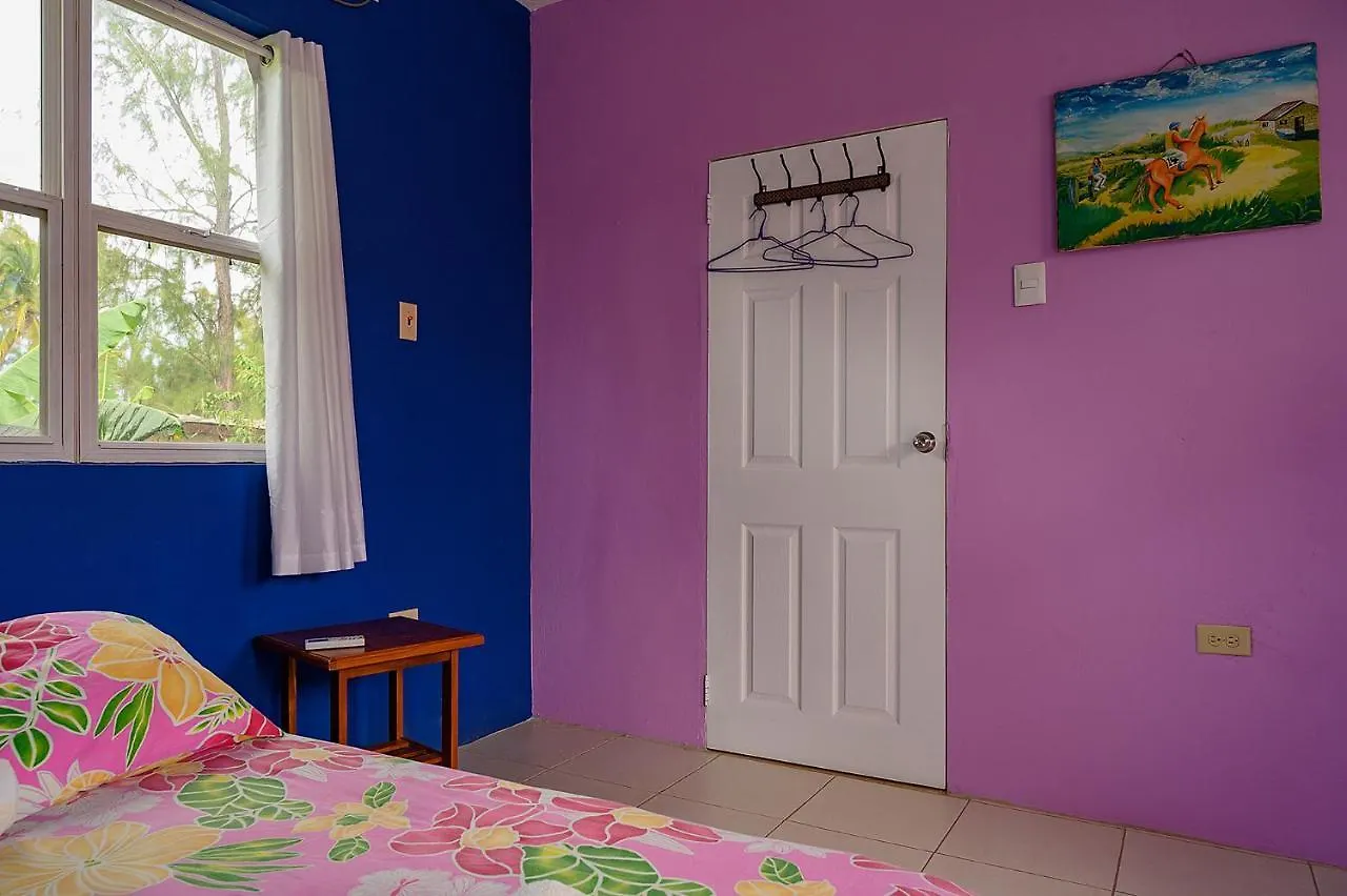 Fish Tobago Hostel Buccoo